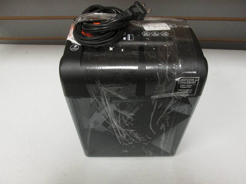lot 282 image: Fellowes credit card size shredder ...