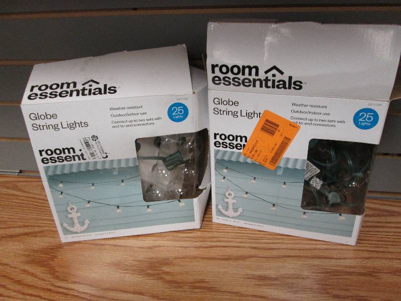 lot 285 image: Room Essentials Globe String Lights...