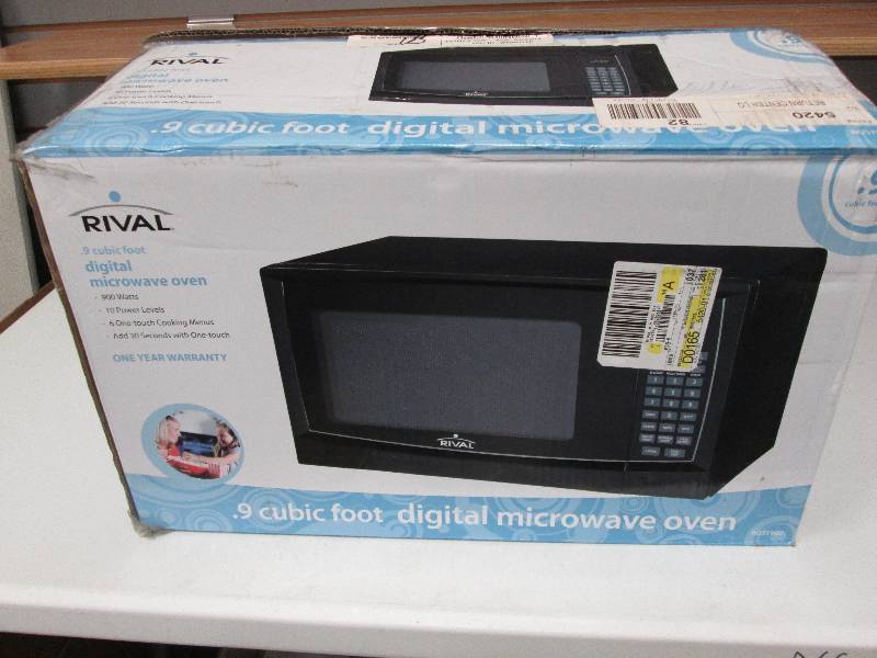 lot 319 image: Rival 0.9 cubic foot digital microw...