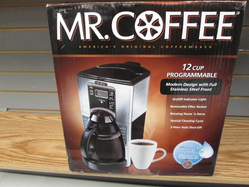 lot 328 image: Mr. Coffee 12 cup programmable coff...