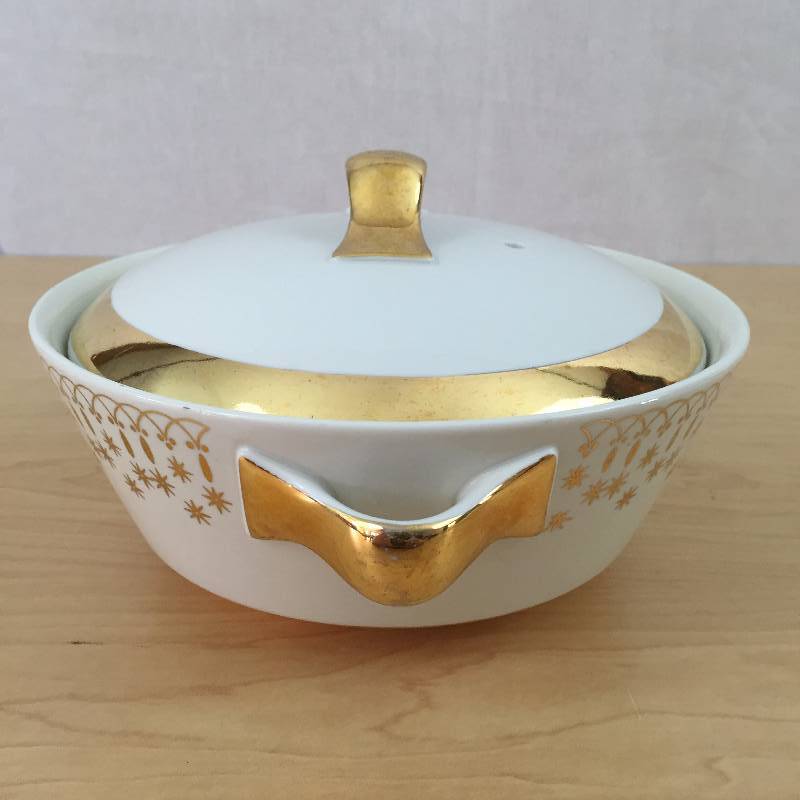 lot 106 image: Vintage Flare Ware Casserole Lidded Dish by Hall China U.S.A. Covered Round Casserole White & Gold Atomic Stars - Excellent
