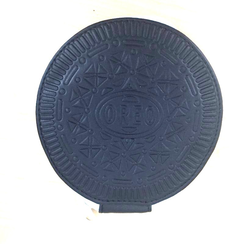 lot 118 image: NEW Fun Collectibles Promotional Oreo Lovers Lot Ball Cap, CD Case, Clipboard & 2 Stopwatches