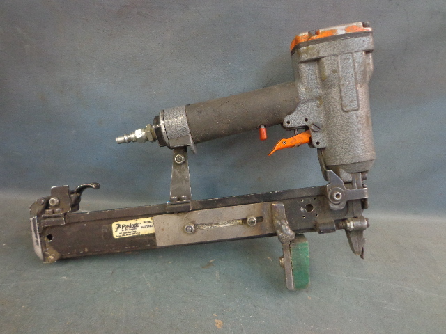 Paslode Pneumatic Stapeler