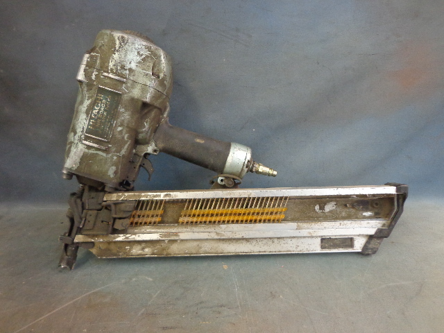 Hitachi Pneumatic 3 12 Strip Nailer
