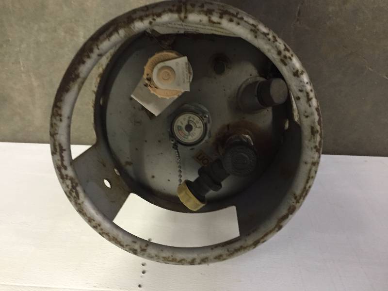 PROPANE TANK 33LB, CERTIFIED AND FULL