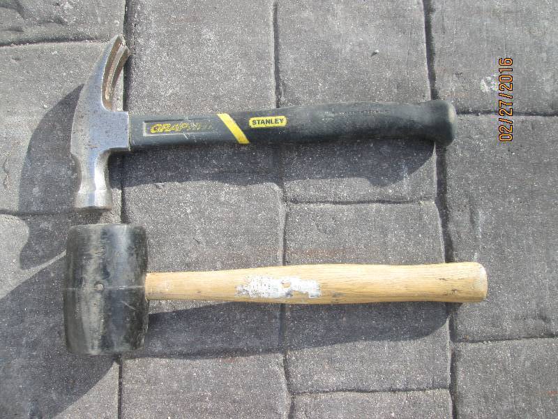 lot 16 image: Hammer and mallet...