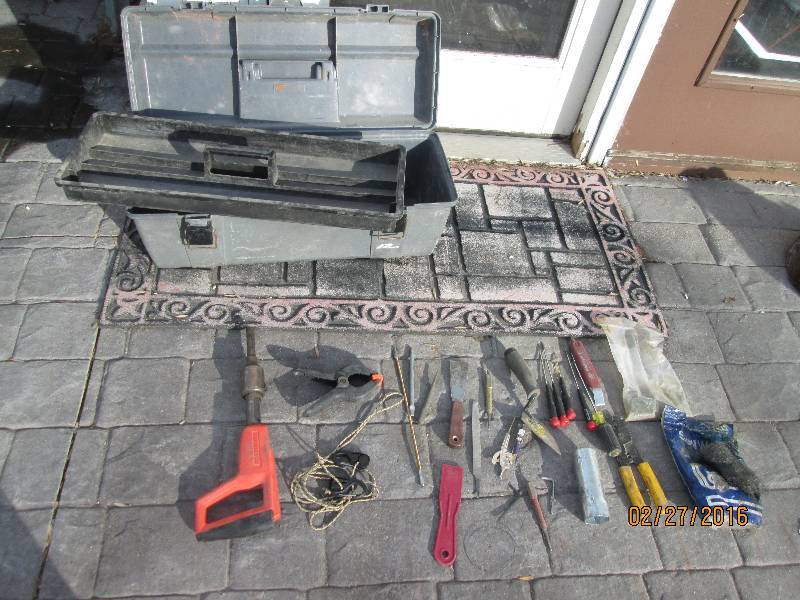 lot 18 image: Tool box filled with assorted tools...