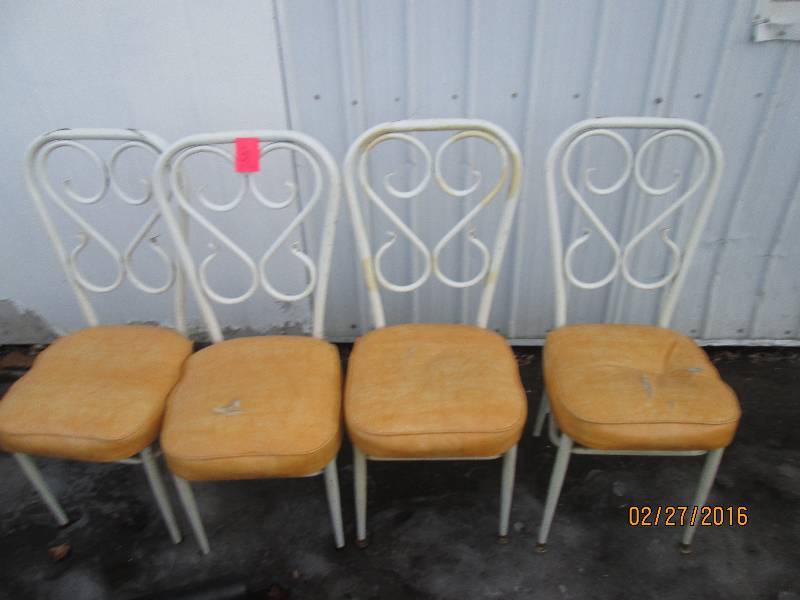 lot 31 image: set of 4 chairs, vintage look...