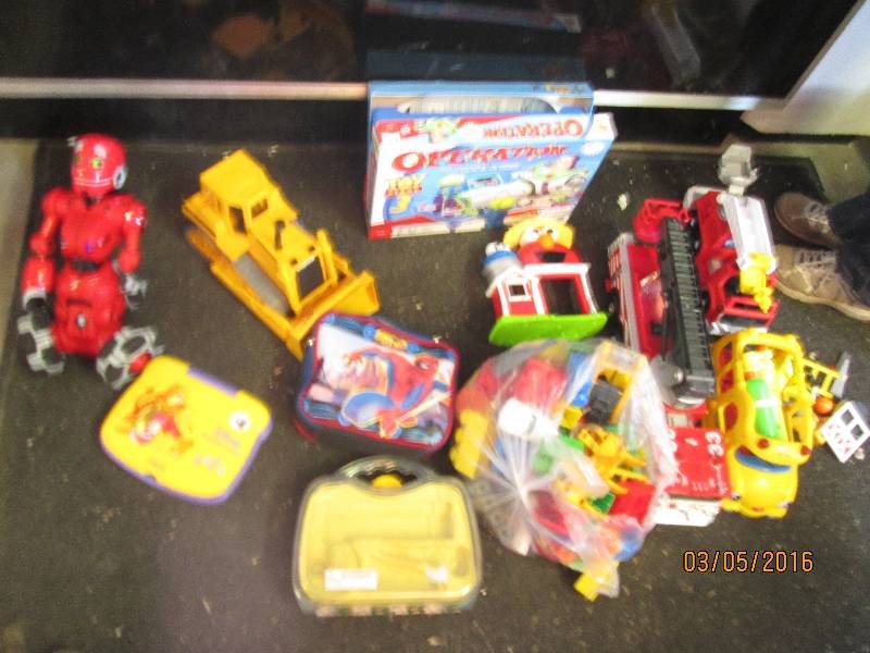 lot 76 image: Large assortment of toys...