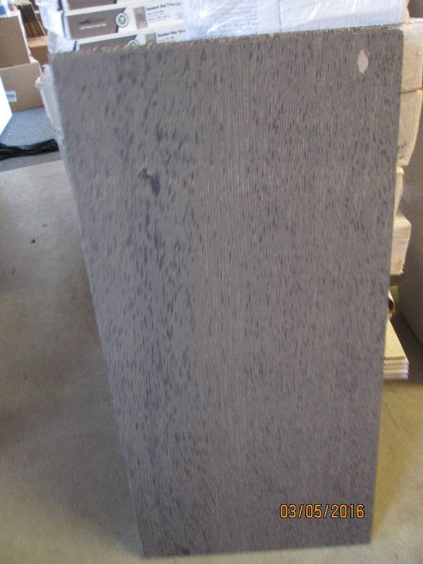lot 82 image: 4 laminated shelf boards 18 x 36...