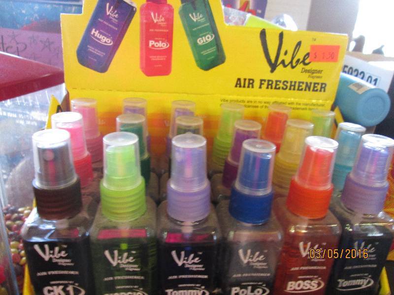 lot 91 image: Retail display case of air freshene...