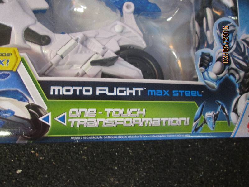 lot 93 image: Maxi Steel flight and bike mode one...