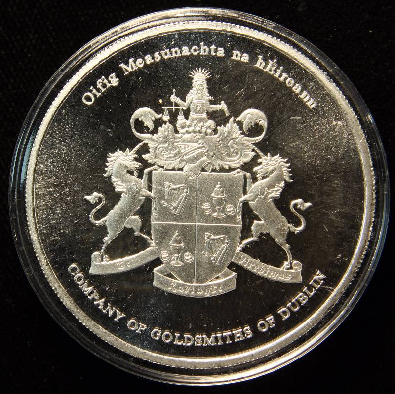2015 IRELAND 1 TROY OUNCE .9999 FINE SILVER GOLDSMITHS OF DUBLIN IN AIRTITE HOLDER