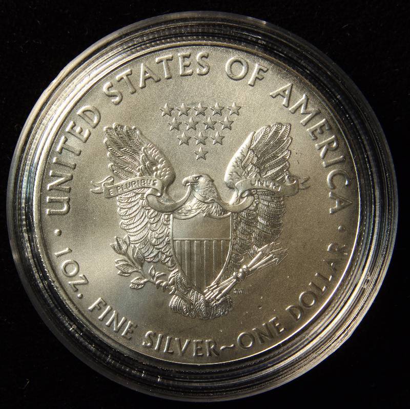 2016 AMERICAN SILVER EAGLE 1 TROY OZ. .999 FINE SILVER DOLLAR IN AIRTITE CAPSULE