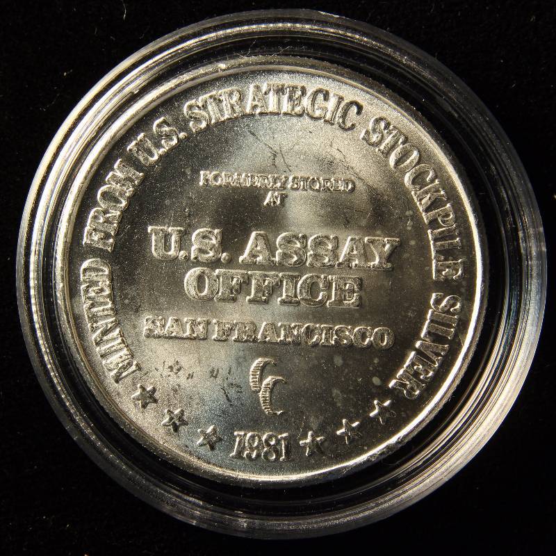 PRE US SILVER EAGLE 1 TROY OZ. .999 FINE SILVER ROUND MINTED FROM STRATEGIC STOCKPILE OF SILVER STORED AT US ASSAY OFFICE SAN FRANCISCO 1981 IN AIRTITE HOLDER