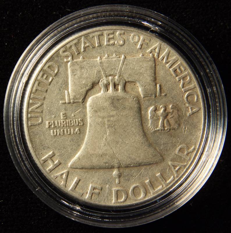 1952 FRANKLIN SILVER HALF DOLLAR IN AIRTITE HOLDER