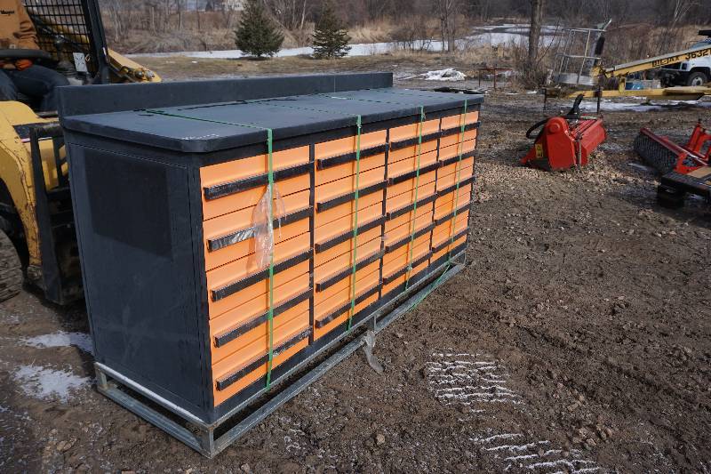 Mechanics Tool Shop 20 Drawer Tool Box