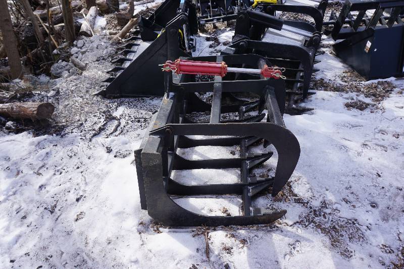 Universal Mount Bobcat Skid Loader Skid Steer 48 Root Grapple Bucket