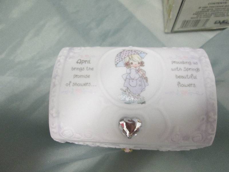 Collectable  Precious Moments April...