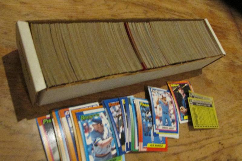 Box of 1990 Topps baseball cards...