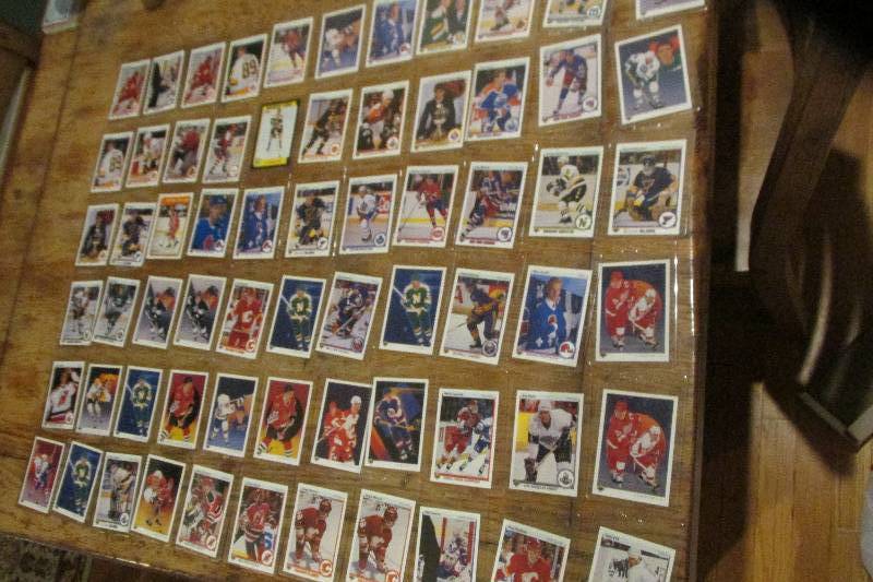 Lot of hockey cards in plastic slee...