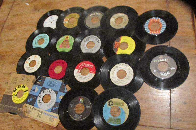 Lot of 45 records...