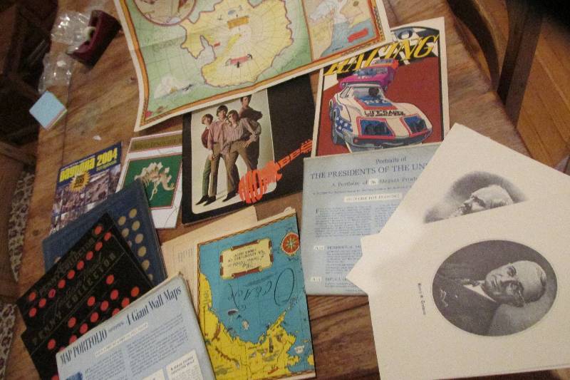Lot of vintage collector items from...