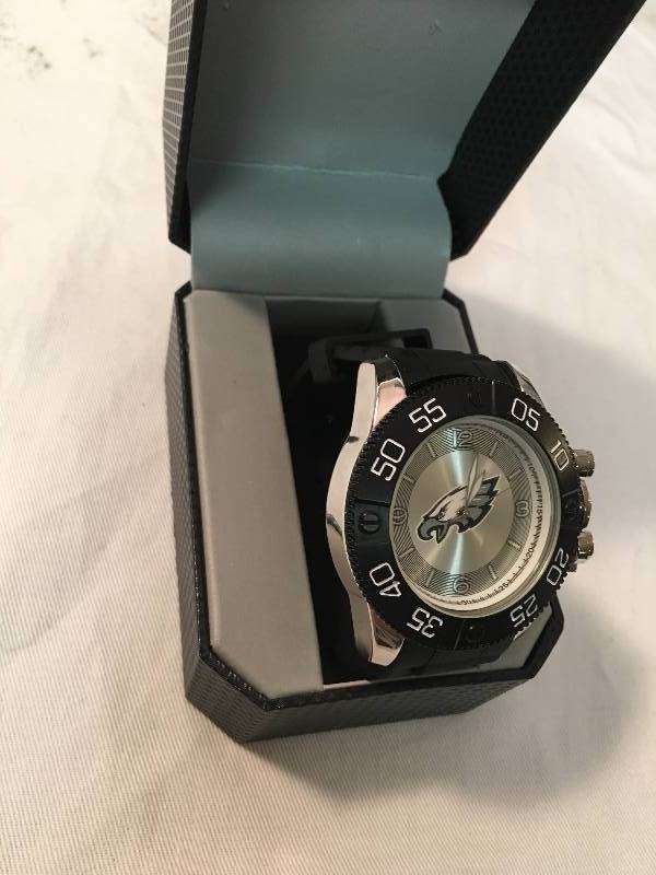 lot 26 image: NFL Mens Eagles Sport Watch