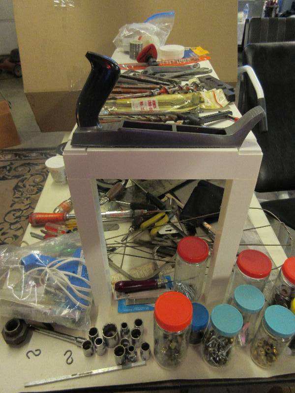 lot 24 image: Hardware Table # 1