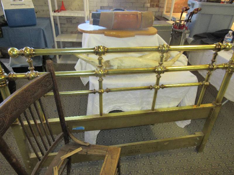 lot 29 image: What can you create  Items in need of TLC