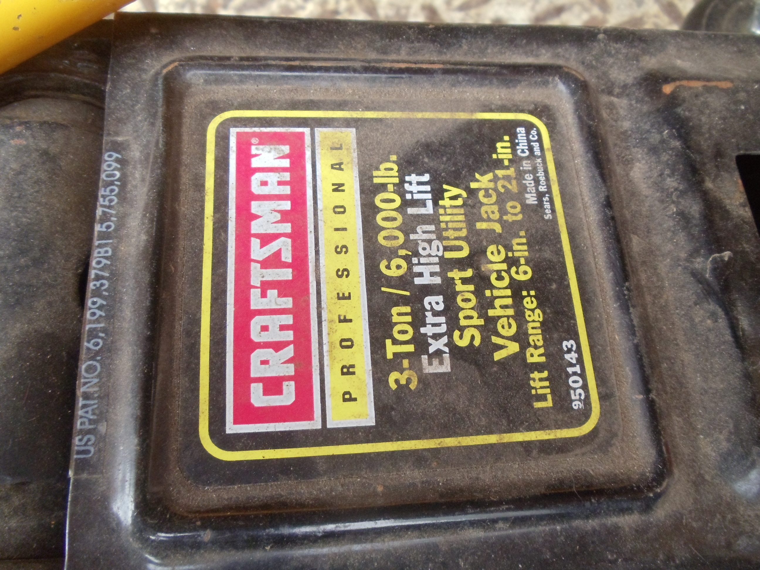 lot 3 image: Craftsman 3 ton trolley jack