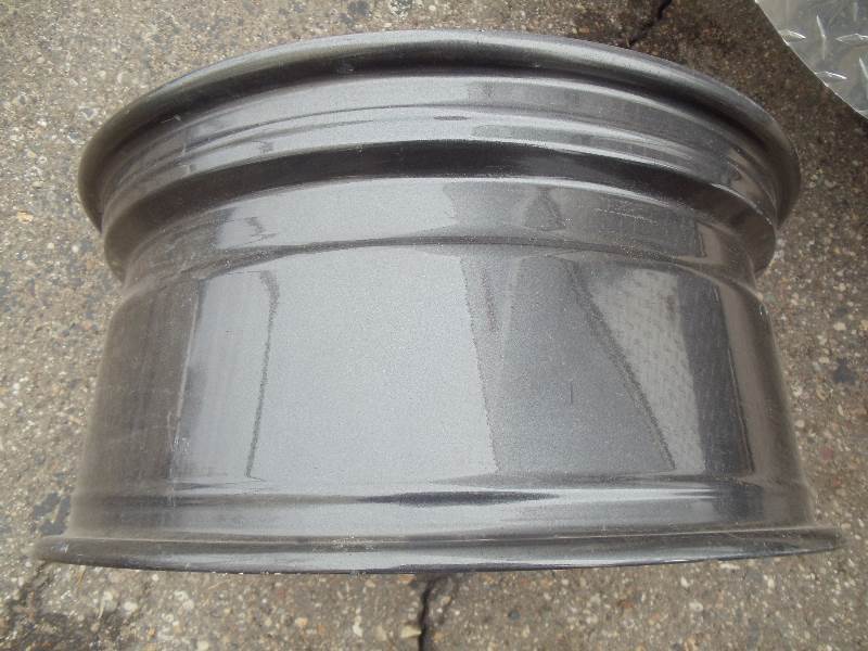 lot 11 image: Aluminum Rim