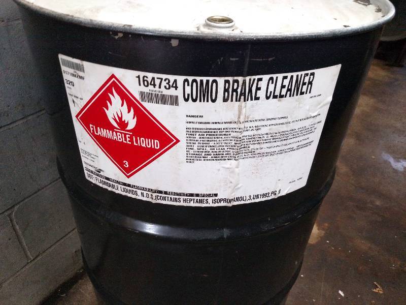 lot 103 image: Como Brake Cleaner in Drum with Pum...