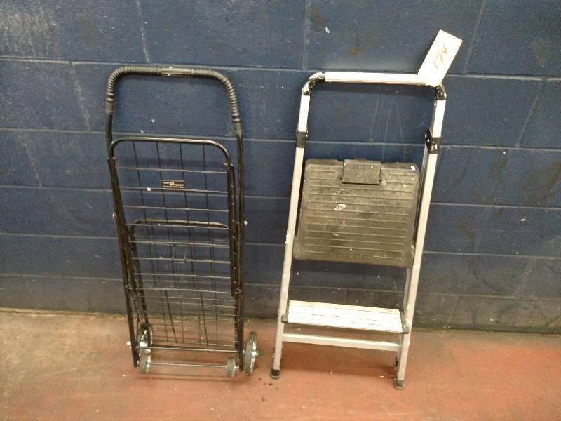 lot 174 image: Folding Step Stool & Folding Rollin...