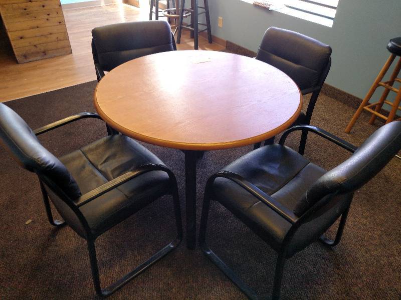 lot 190 image: Table & (4) Chairs...