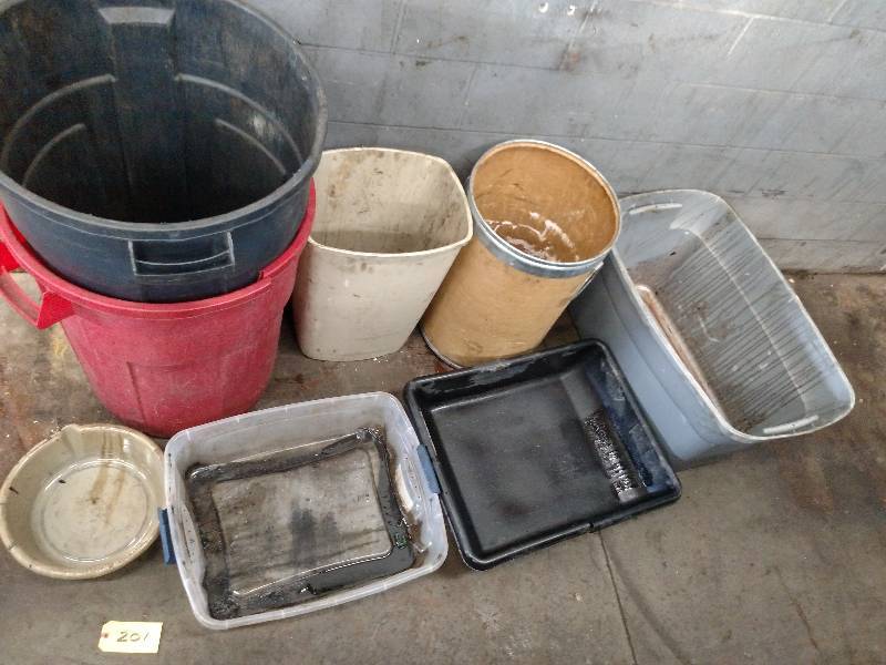 lot 201 image: Asstd Tubs & Cans...