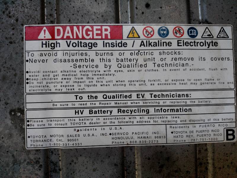 lot 202 image: Scrap Batteries...