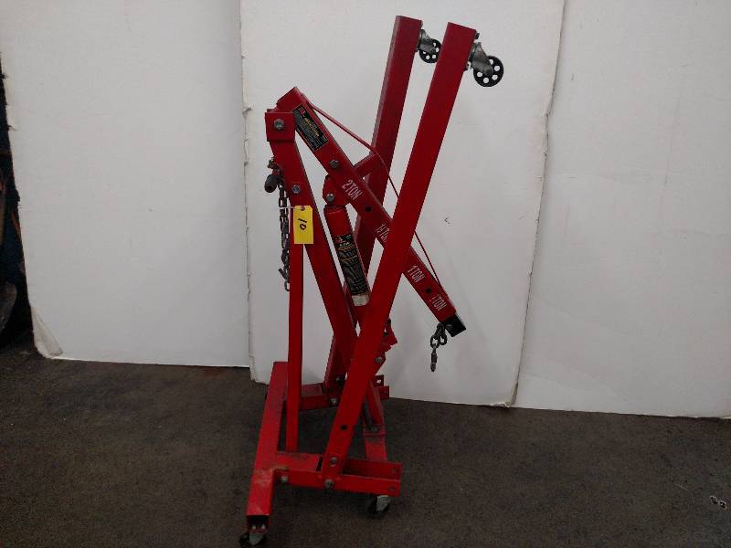 lot 10 image: Torin Big Red 2 Ton Cherry Picker, ...