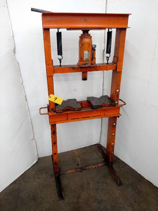 lot 9 image: 20 Ton H-Frame Press, 22 78 Throa...