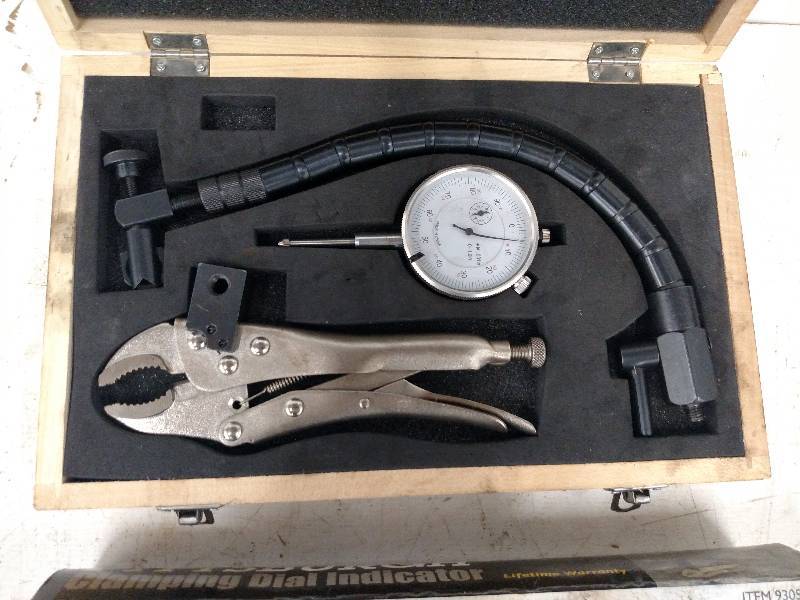 lot 59 image: Pittsburgh Clamping Dial Indicator...