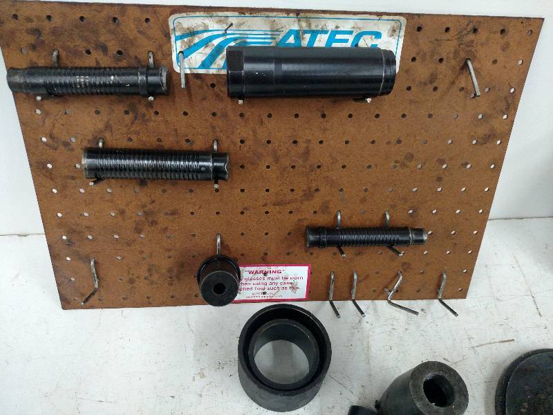 lot 70 image: Asstd Press Tools...