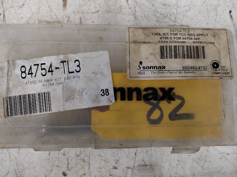 lot 82 image: Sonnax Tool Kit 84754-TL3...