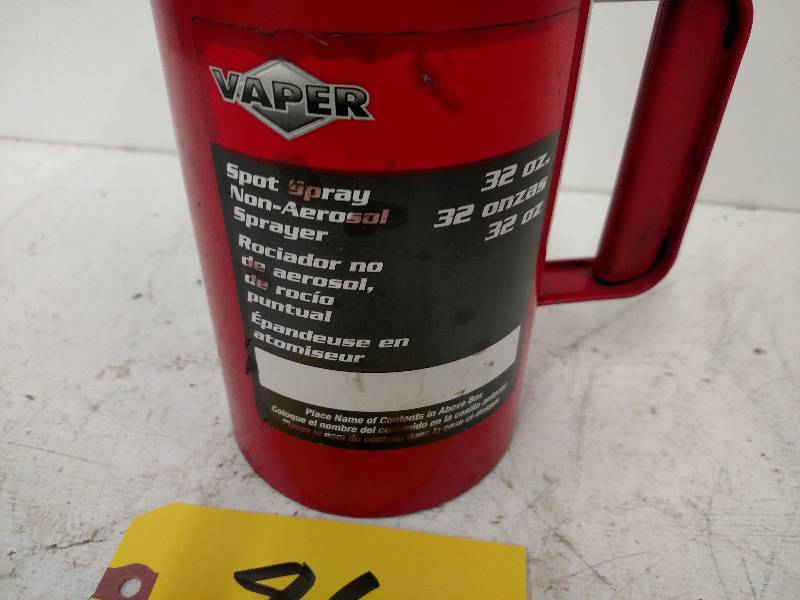 lot 86 image: Vaper 32 oz. Sprayer...