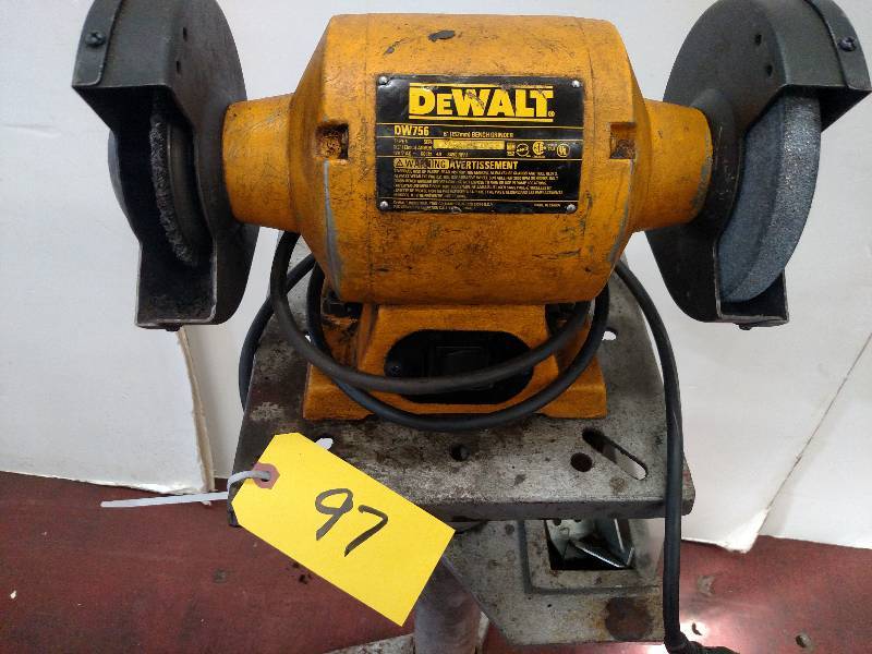 lot 97 image: Dewalt 6 Pedestal Grinder...