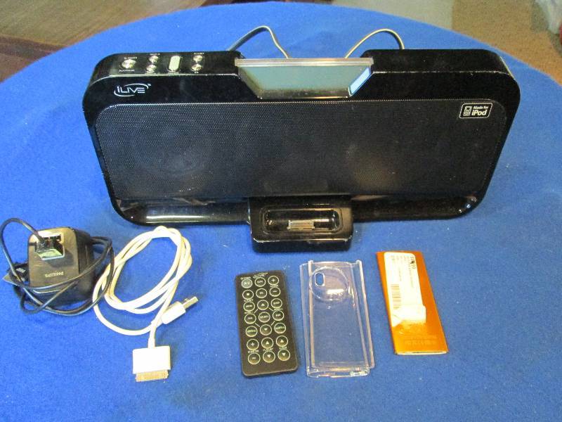 8GB Apple iPod & Live Clock Radio