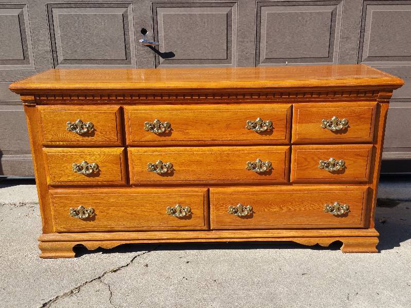 8 Drawer Oak Dresser