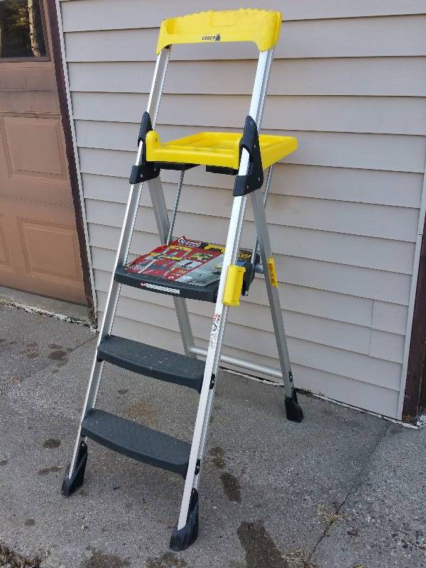 Cosco Extra Heavy Duty Step Ladder