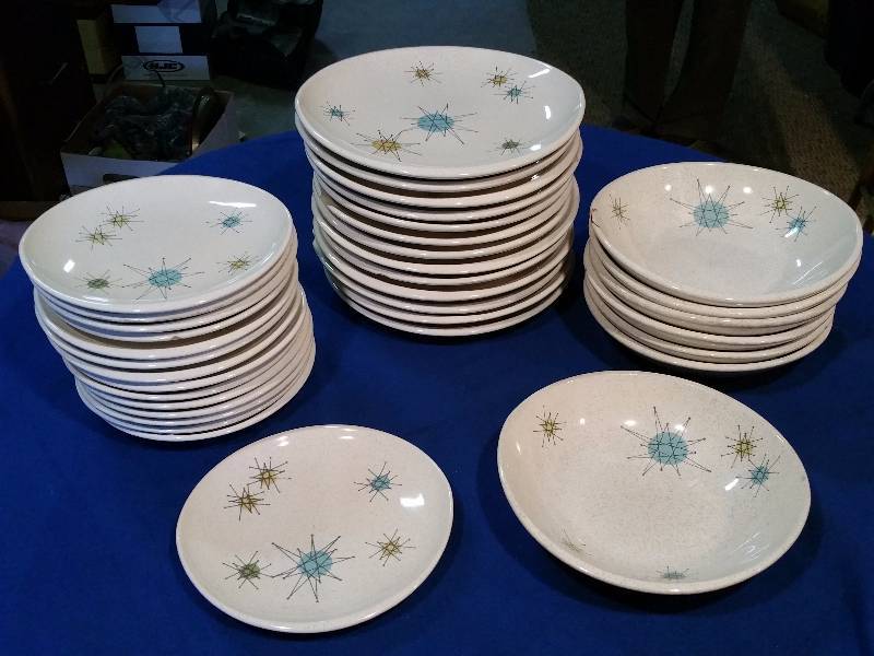 Franciscan Atomic Starburst (7) Bowls & (28) Salad  Dessert Plates