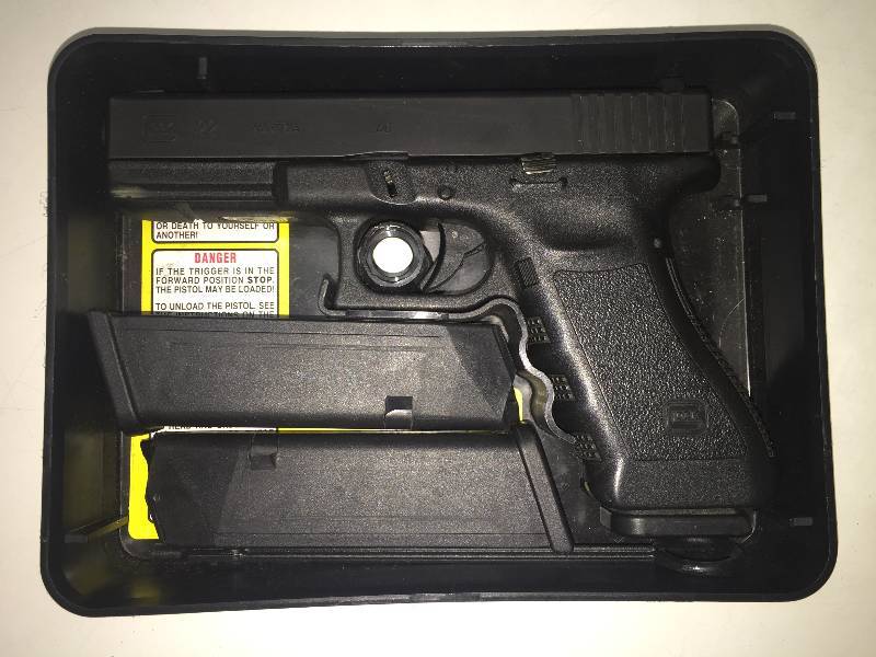 Glock 22 Gen 3 Semi-auto .40 cal Pistol