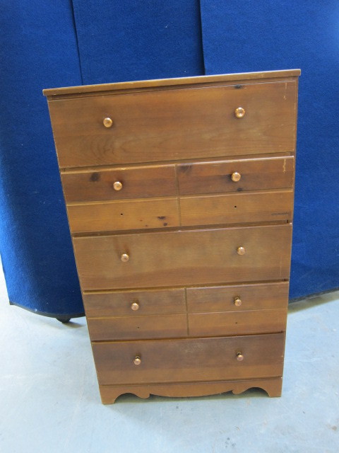 lot 2 image: Dresser